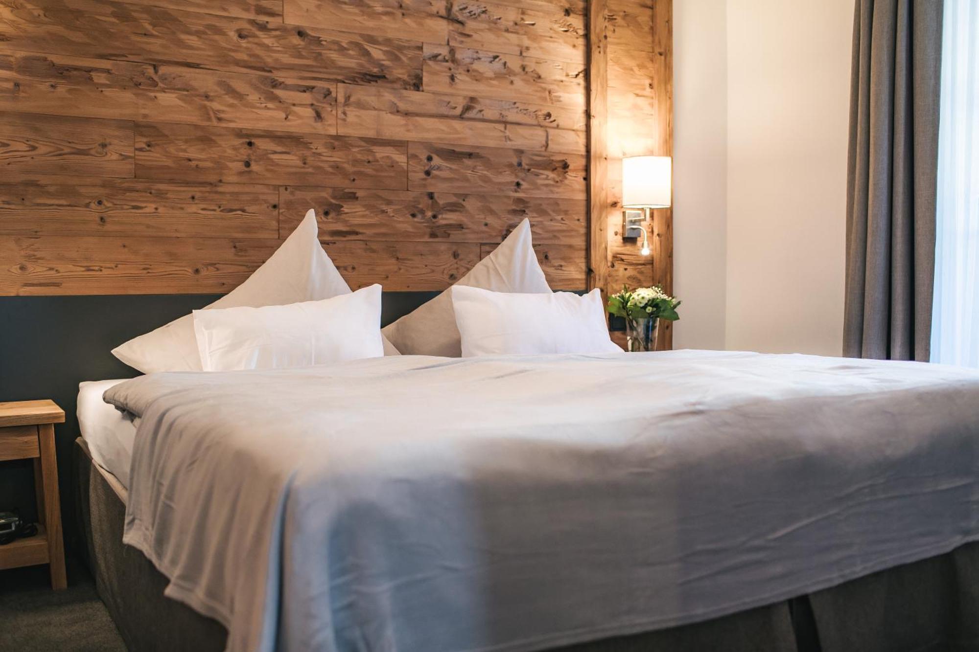 Arlen Lodge Hotel Inkl Premium Karte Im Sommer Санкт Антон ам Арлберг Екстериор снимка